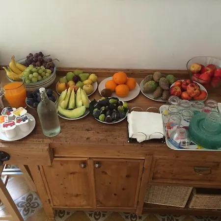 Serafino Oda ve Kahvaltı